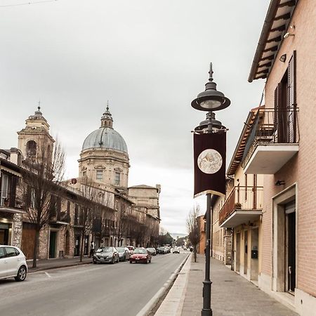 Camere La Basilica อัสซิซี ภายนอก รูปภาพ