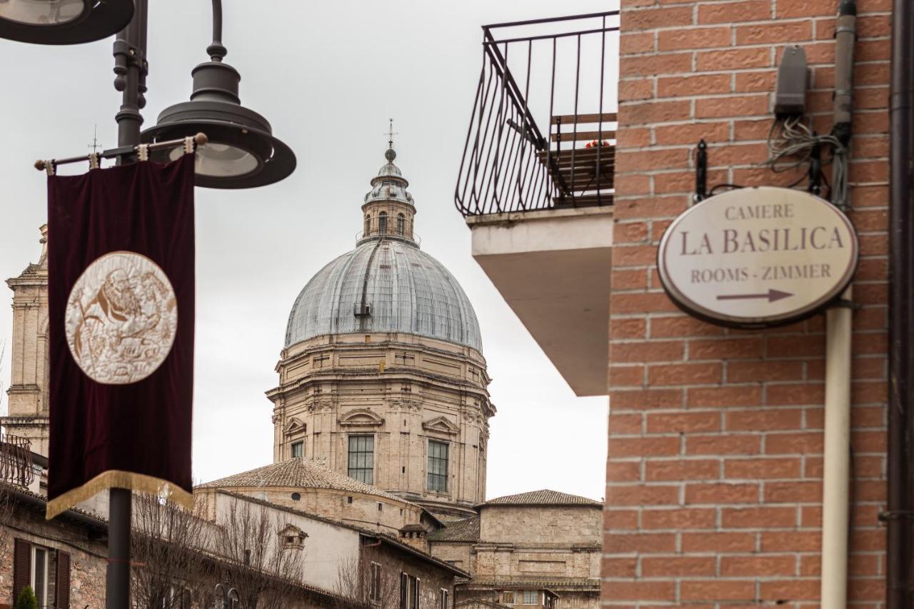 Camere La Basilica อัสซิซี ภายนอก รูปภาพ